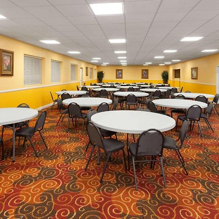Days Inn By Wyndham Shelby Extérieur photo