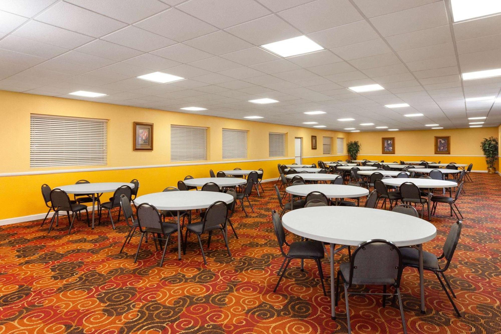 Days Inn By Wyndham Shelby Extérieur photo