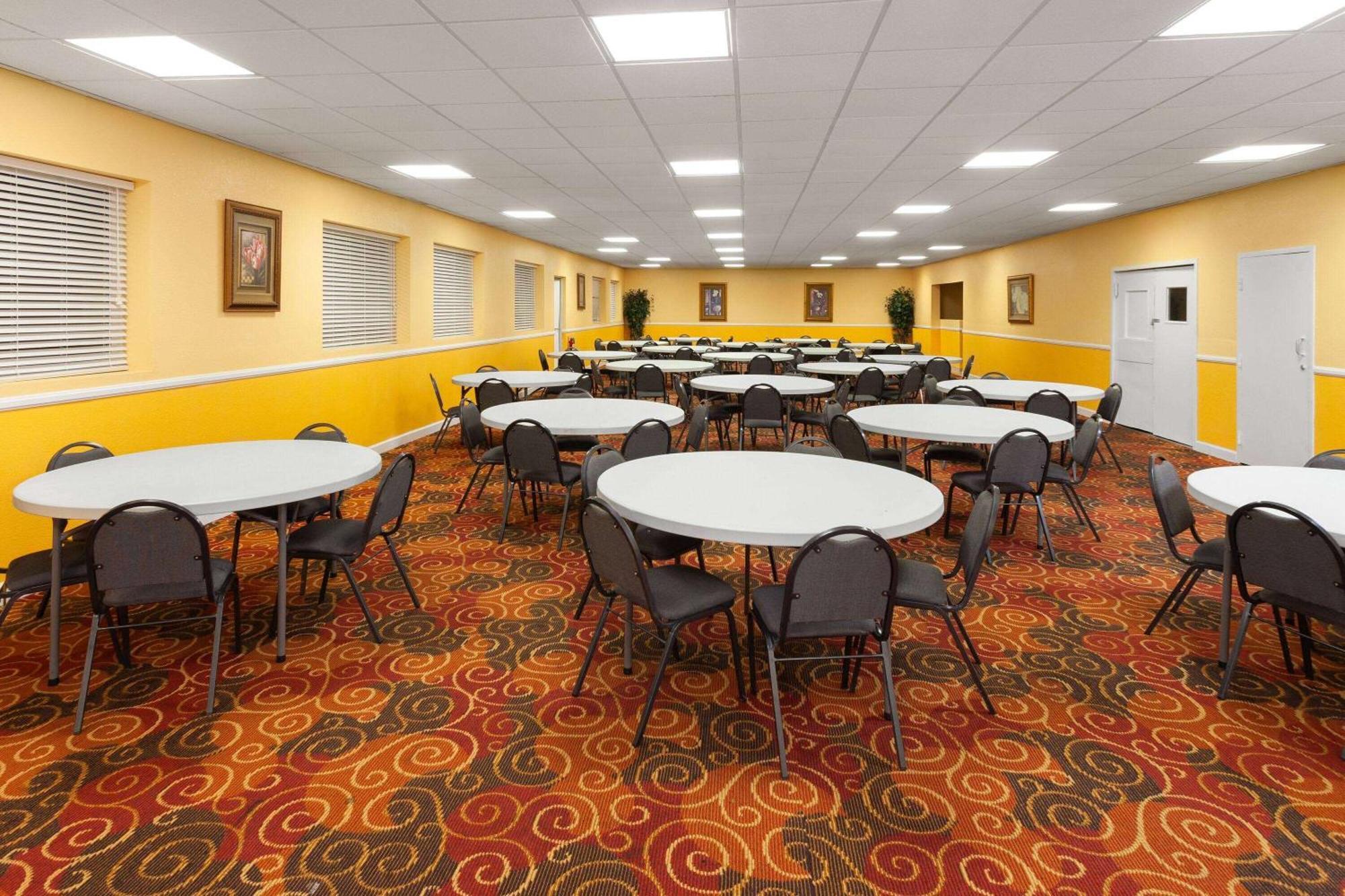 Days Inn By Wyndham Shelby Extérieur photo