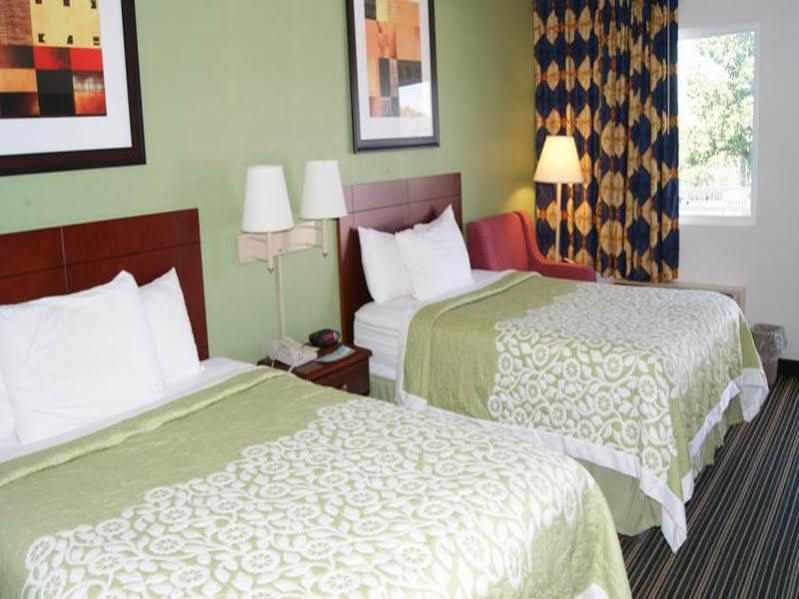 Days Inn By Wyndham Shelby Extérieur photo